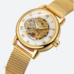 Montre à mouvement visible pour femme moderne