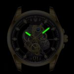 Style moderne, montre homme en acier doré