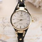 Accessoire vintage pour femmes en cuir coloré