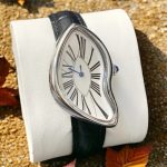 Montre au design asymétrique pour une touche féminine