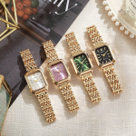 Montre rétro pour femme, finition dorée