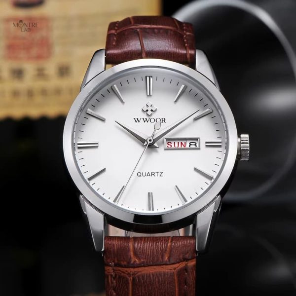 Montre en cuir marron pour homme, look intemporel