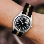 Montre rétro homme, design vintage militaire élégant
