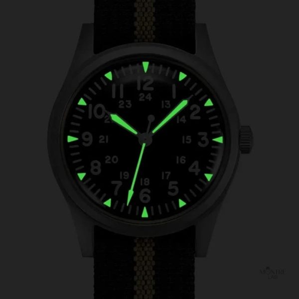 Montre homme vintage, inspiration militaire et élégance classique